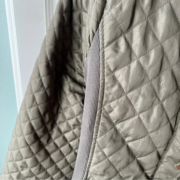 Me Jane Green Quilted Zip Up Jacket - Picture 2 of 9